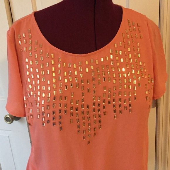 FOREVER 21 LADIES SIZE L PULLOVER CORAL TOP SHORT SLEEVES BLOUSE RHINESTONES - Picture 2 of 3